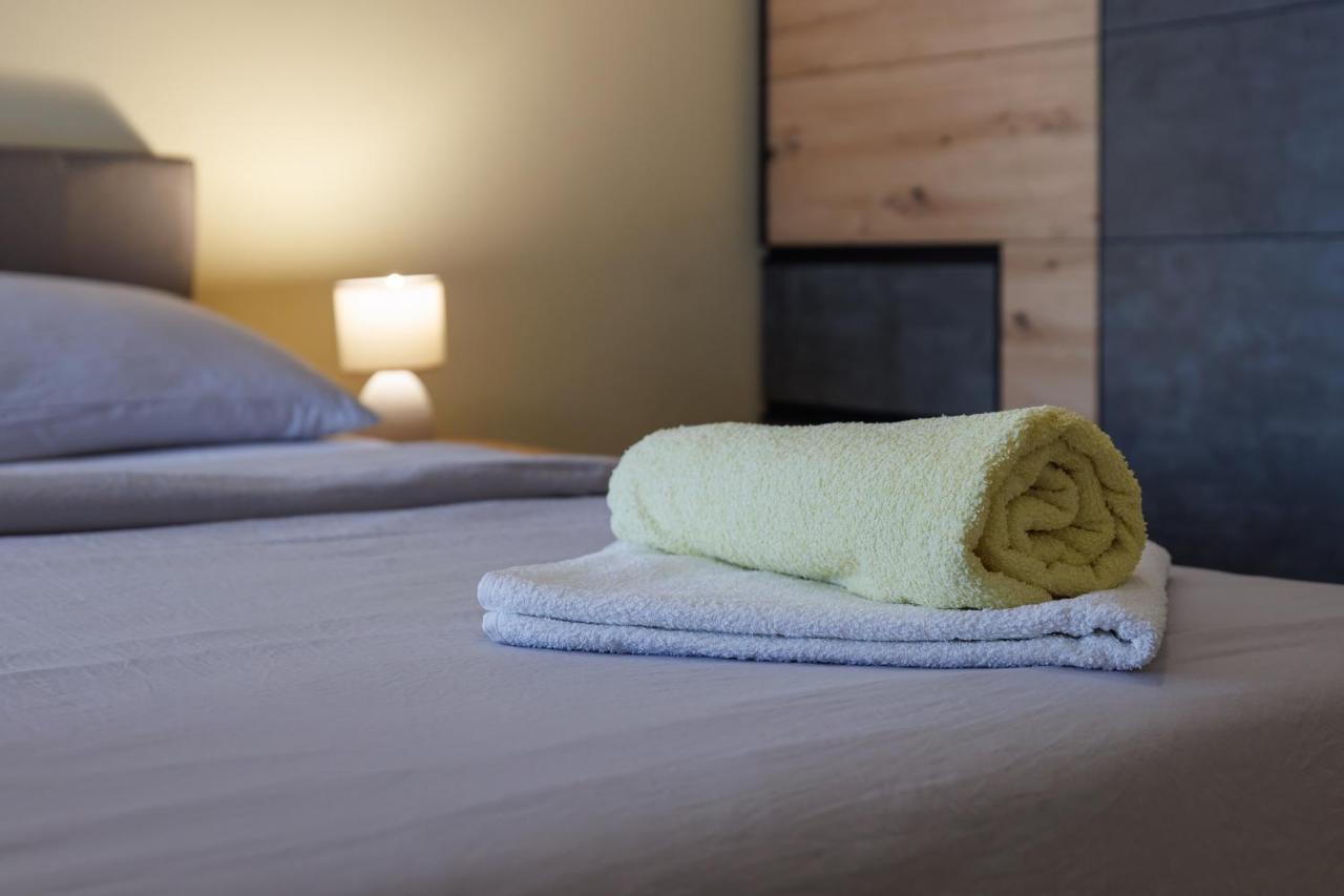 Spacious And Modern App With Big Terrace Apartmán