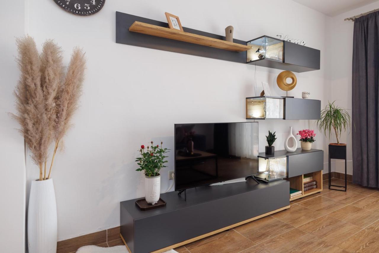 Apartment Spacious And Modern App With Big Terrace *