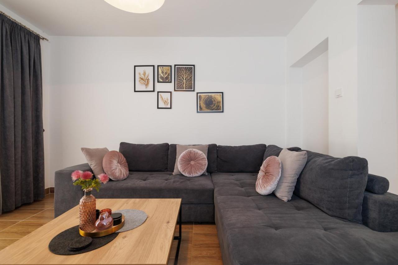 Spacious And Modern App With Big Terrace Apartment Malinska