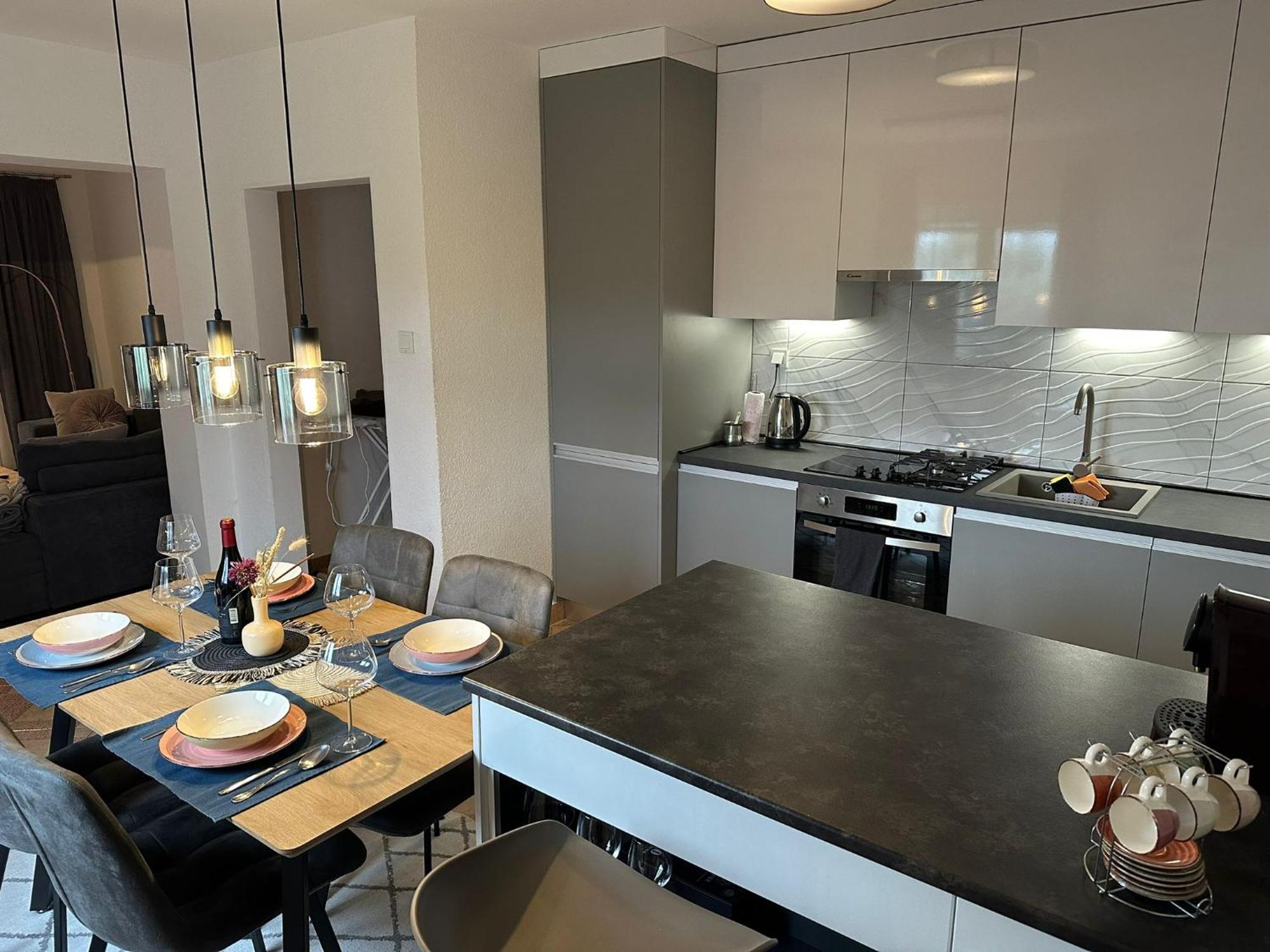 Spacious And Modern App With Big Terrace Apartment *