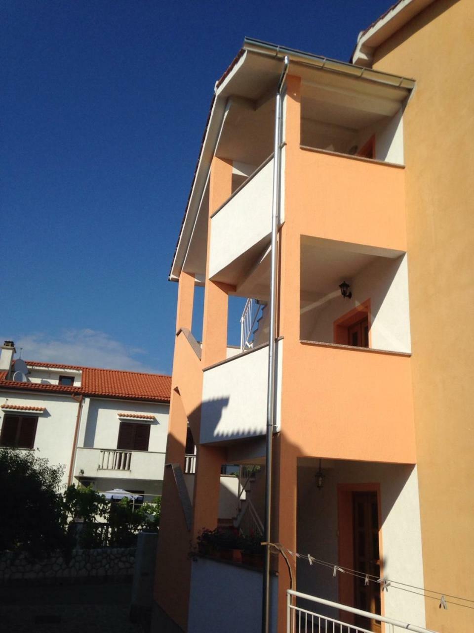 Apartment Spacious And Modern App With Big Terrace Malinska